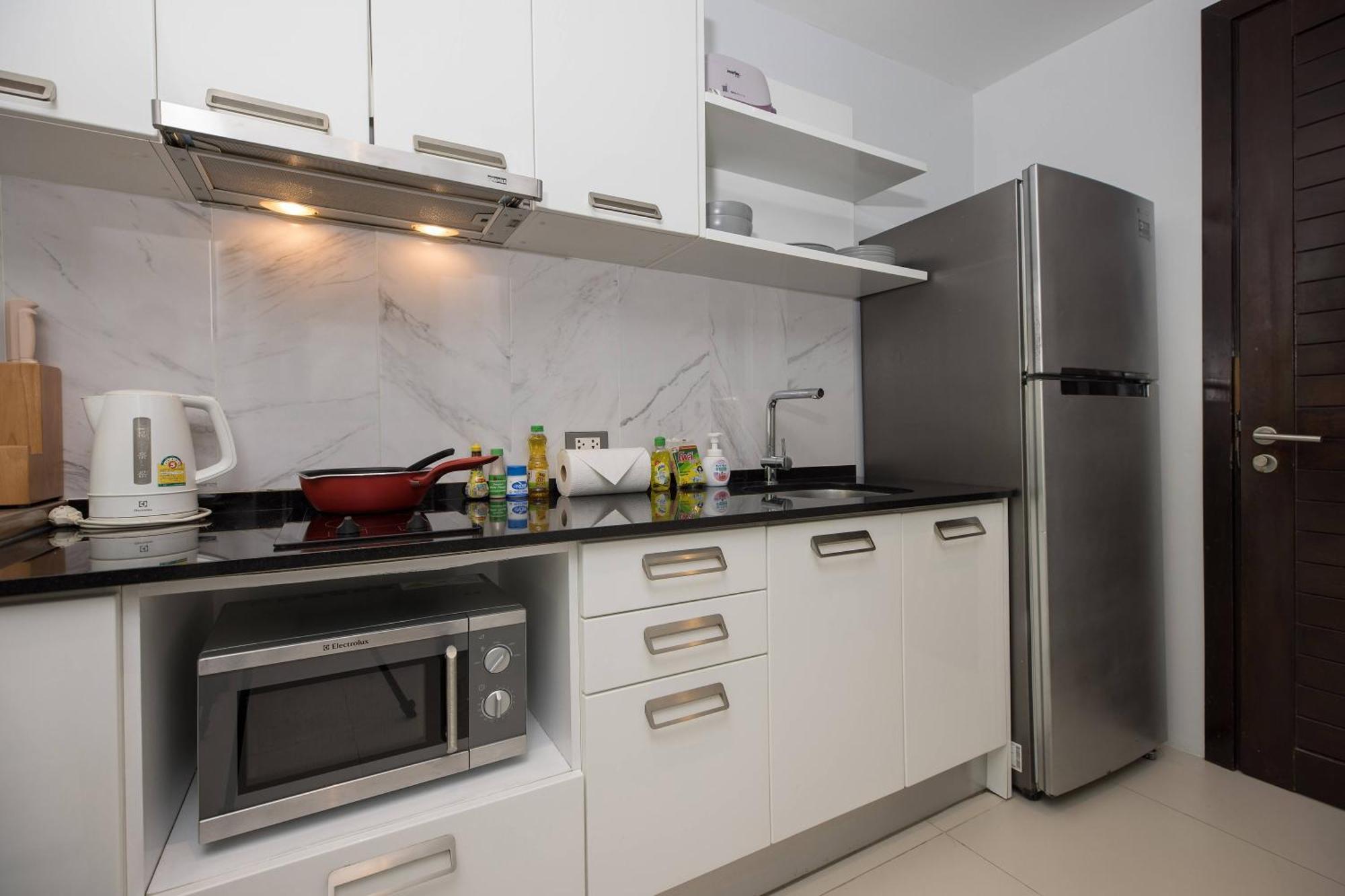Apartment 1br Horizon At - Emerald Hill 421 *